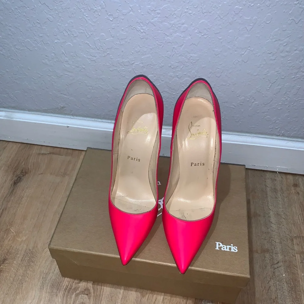 Christian Louboutin So Kate Heels - Picture 8 of 11